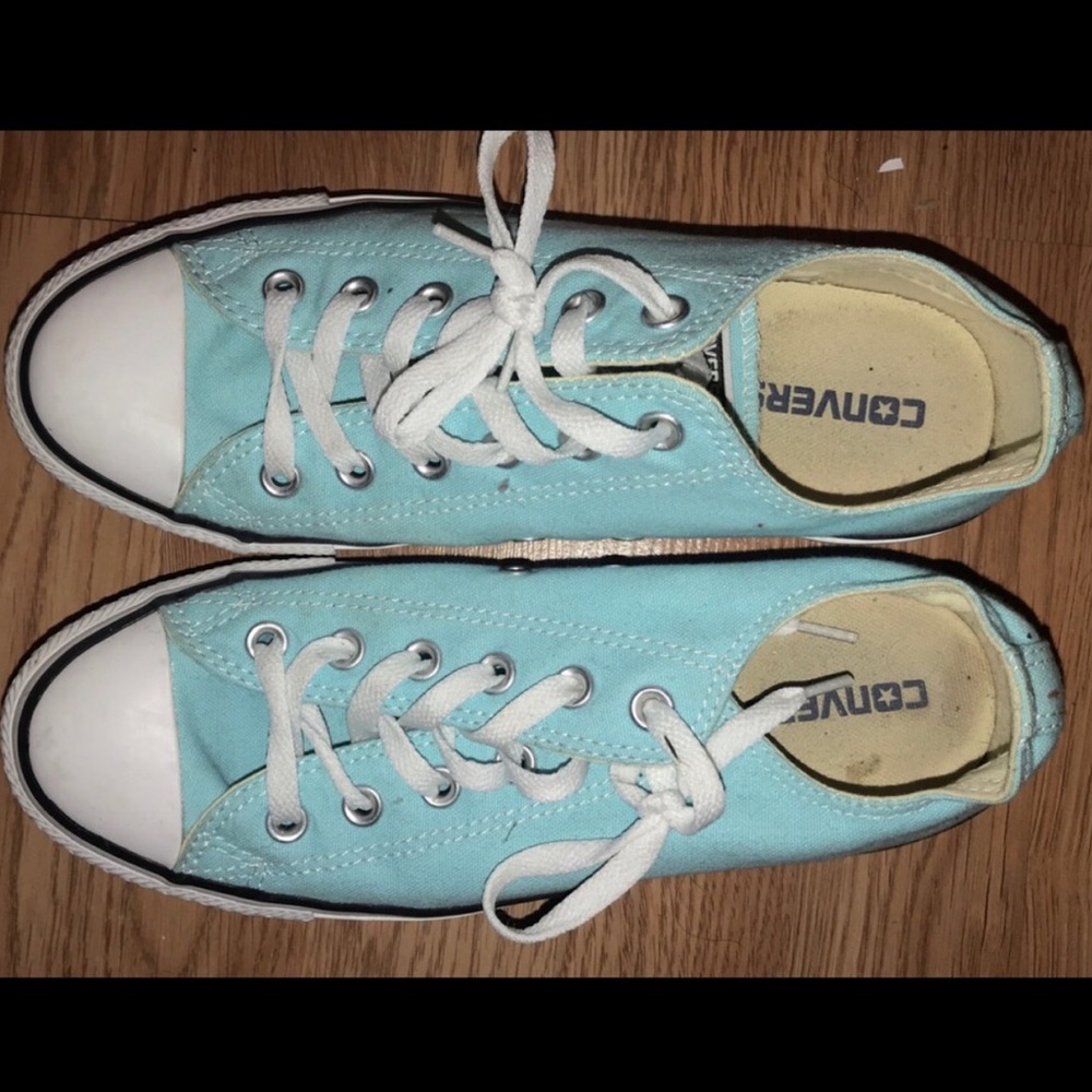 Light Blue Converse🦋 - Picture 3 of 4